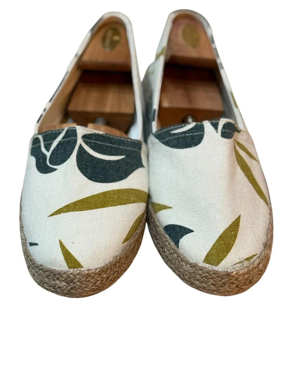 Tommy Bahama Summer Vacation Canvas Espadrilles Women’s Size 11 Slip On Shoes